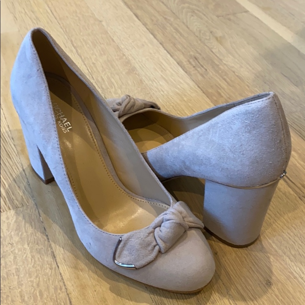 Michael Kors Liza Pump Suede Cement 7